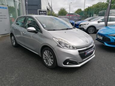 Voir le détail de l'offre de cette PEUGEOT 208 1.2 PureTech 110ch Allure S&S 5p de 2016 en vente à partir de 175.71 €  / mois