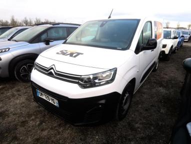 Voir le détail de l'offre de cette CITROEN Berlingo Van XL 950kg BlueHDi 100ch S&S de 2023 en vente à partir de 226.98 €  / mois