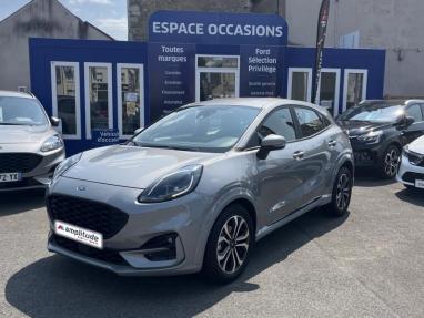 Voir le détail de l'offre de cette FORD Puma 1.0 Flexifuel 125ch S&S mHEV ST-Line de 2022 en vente à partir de 225.5 €  / mois