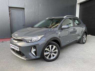 Voir le détail de l'offre de cette KIA Stonic 1.0 T-GDi 100ch Active de 2022 en vente à partir de 16 399 € 